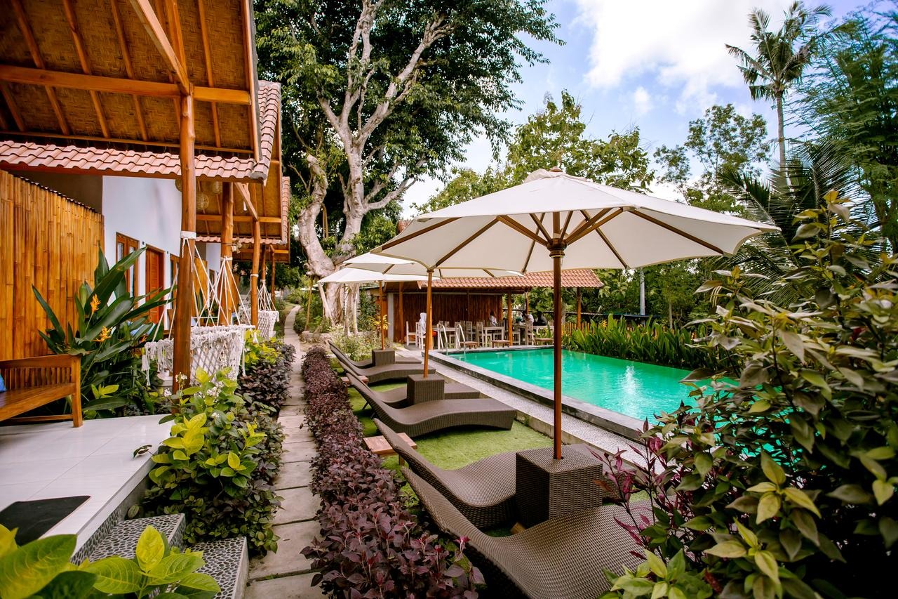 Diving Yoga retreat Nusa Penida Bali Indonesia Hotel accommodation holiday