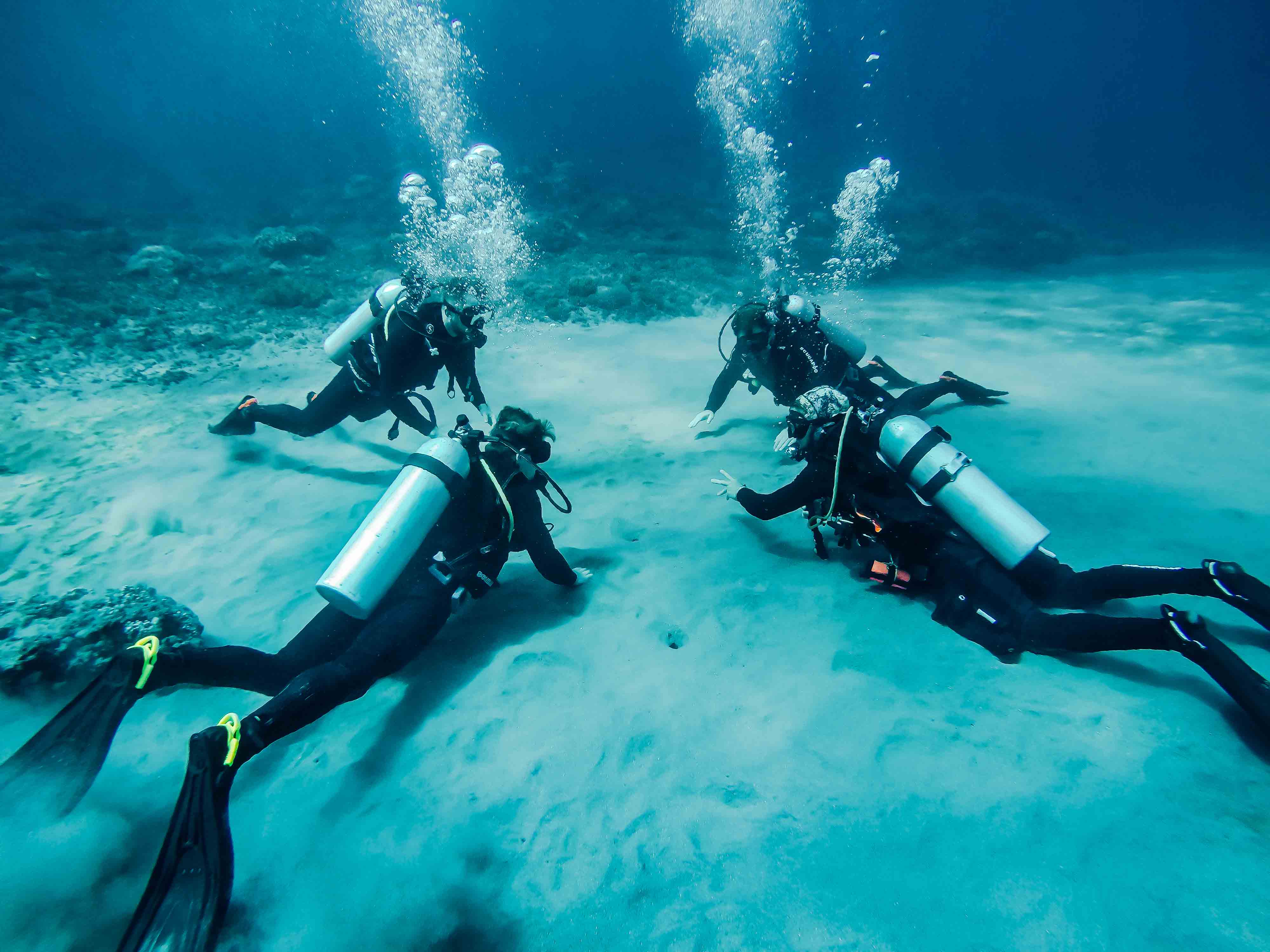 holiday rescue diver certification diving dive yoga bali nusa penida indonesia ssi padi